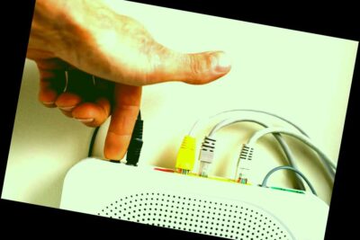Reinicie el módem router Ethernet inalámbrico.